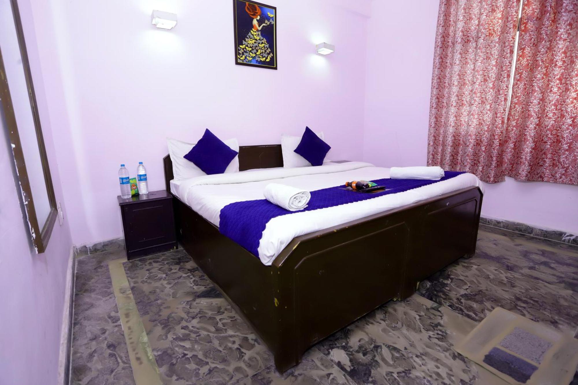 Hotel Warm Welcome - Noida Sector 51 Екстер'єр фото